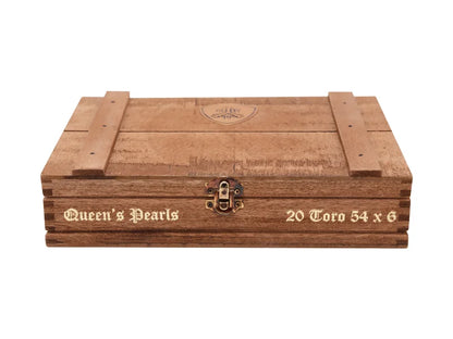 ADVentura - The Royal Return Queens Pearls - Toro (6 X 54)