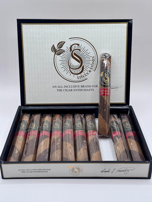 Stixxx & Stones Cigars - La Esencia Del Amor Toro